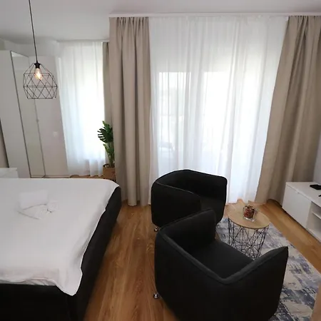 Savada Blue - Na Novom Beogradu Sa Parkingom Doplata 5 Evra Dan ベオグラード